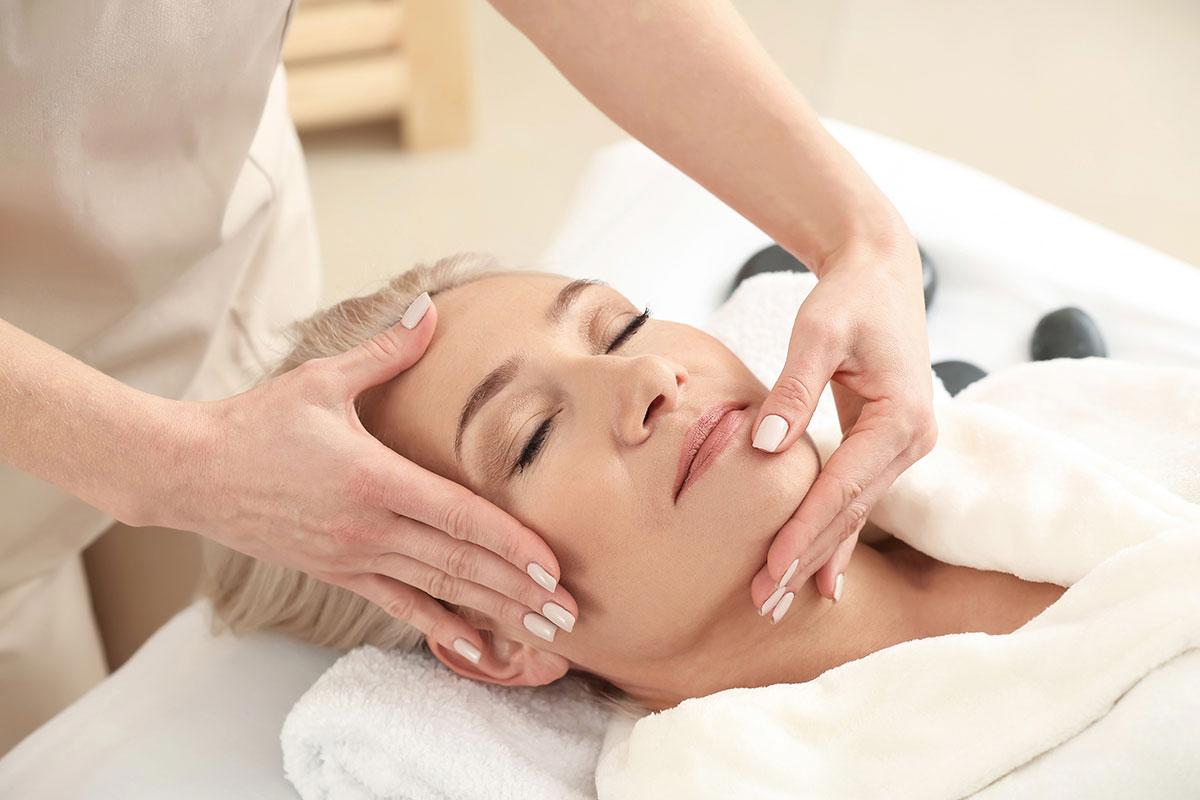 Best Facial Treatments for Fine Lines, Wrinkles & Sagging Skin